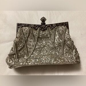 Elegant Silver Beaded Clutch